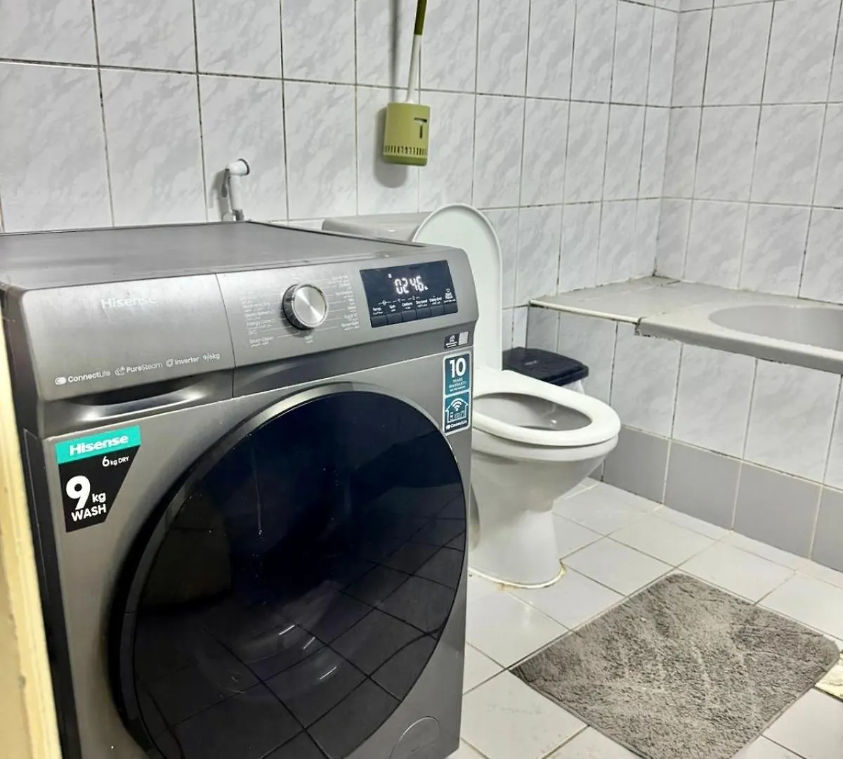 Aavhr Youth Holiday Home Near Burjuman Metro Station Dubai Homestay