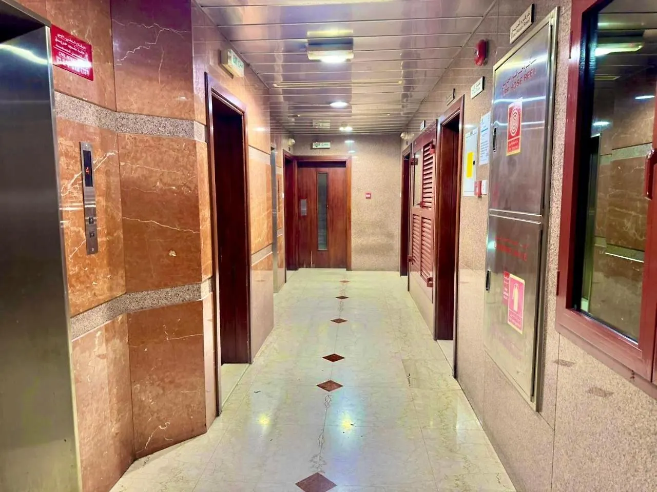 Séjour chez l'habitant Aavhr Youth Holiday Home Near Burjuman Metro Station Dubaï Émirats arabes unis